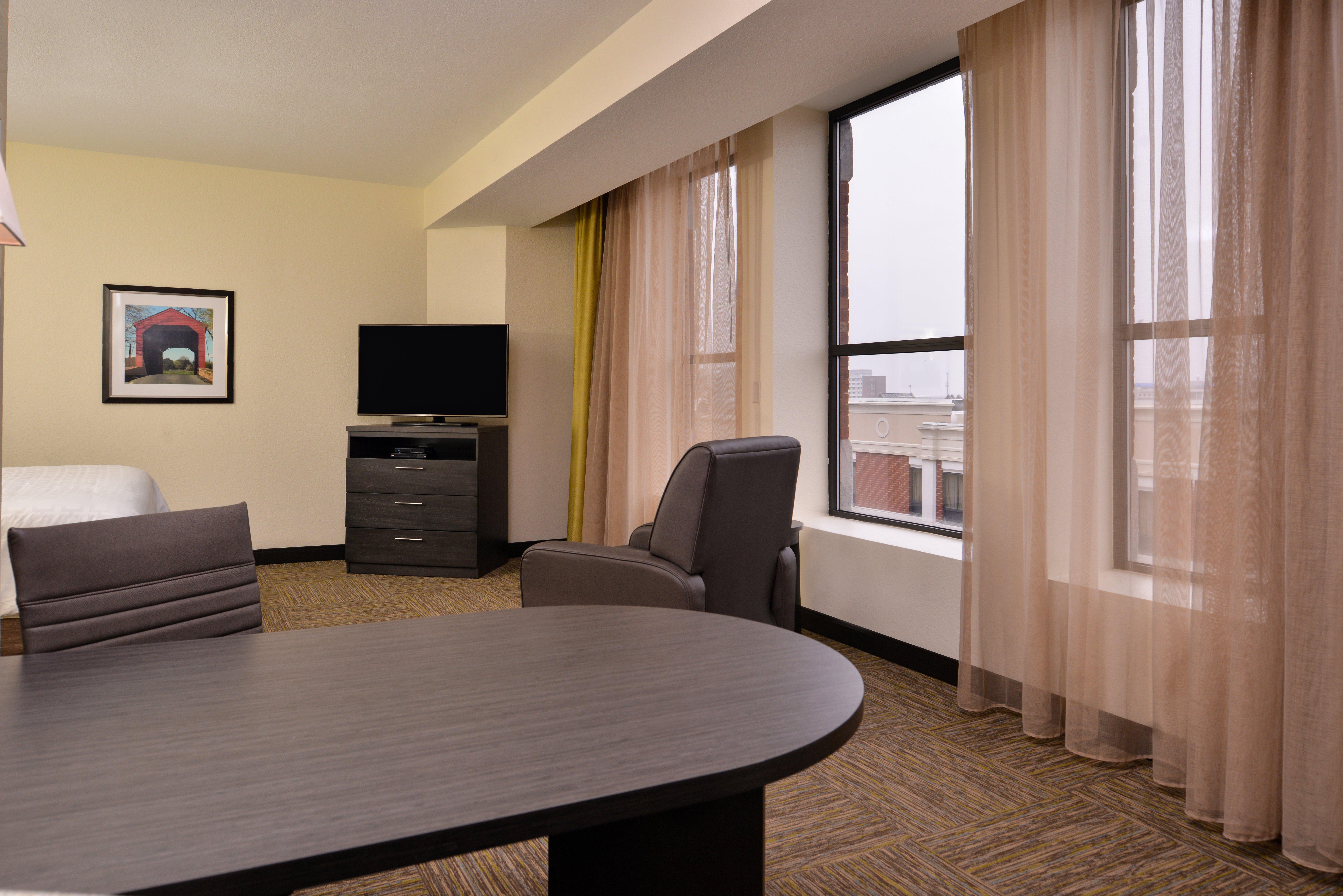 แคนเดิ้ลวูด สวีท แตร์โอต Hotel Terre Haute ภายนอก รูปภาพ